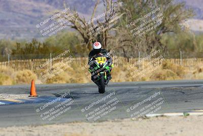 media/Jan-16-2022-CVMA (Sun) [[7f3d92989d]]/Race 3 Amateur Supersport Middleweight/